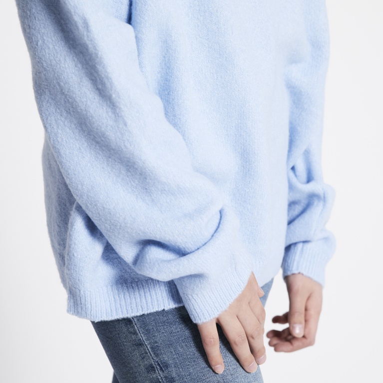 Basic knit sweater "Signe star" Light blue